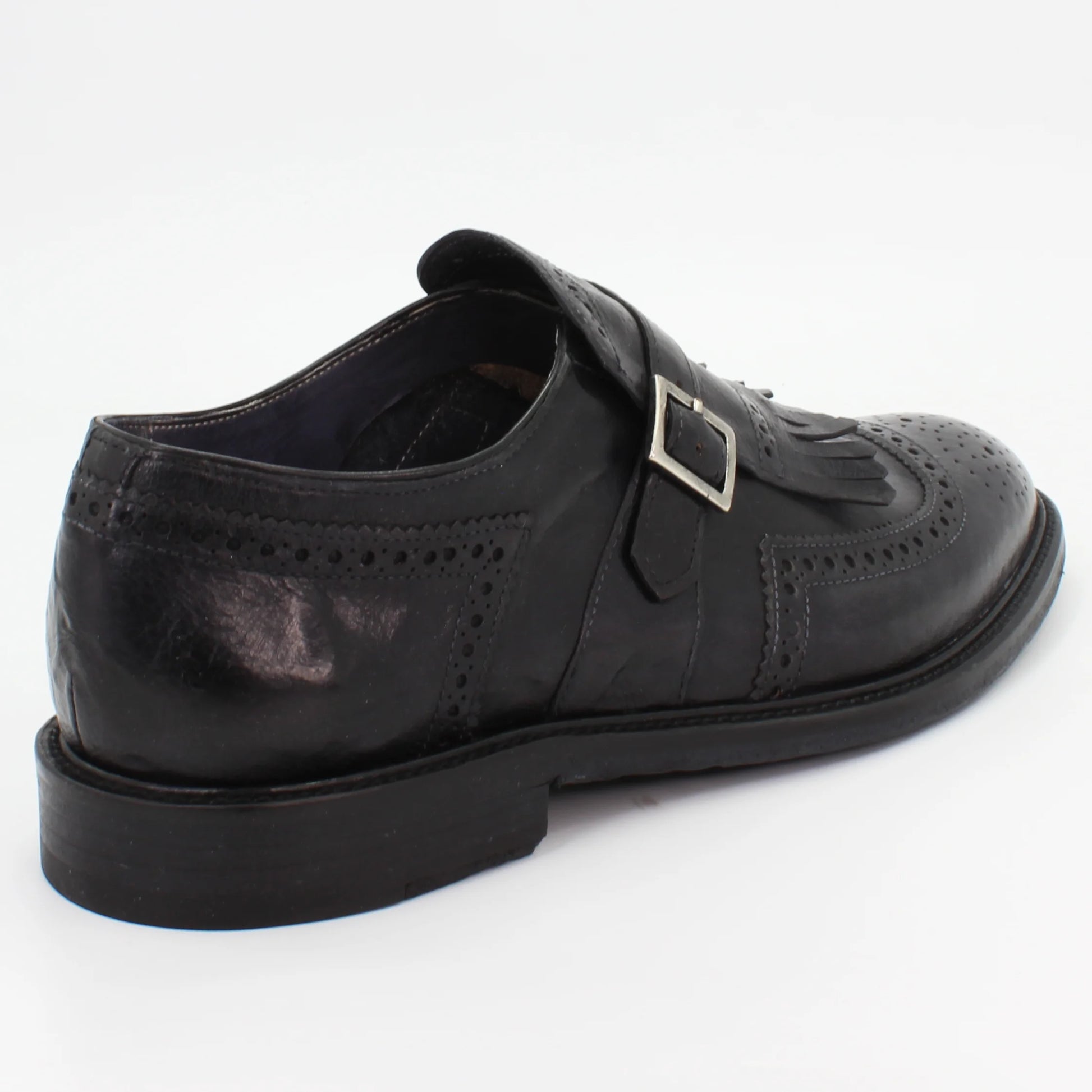 Shop Handmade Italian Leather buckle mocassin in black (BRU11272) or browse our range of hand-made Italian shoes for men in leather or suede in-store at Aliverti Cape Town, or shop online. We deliver in South Africa & offer multiple payment plans as well as accept multiple safe & secure payment methods.