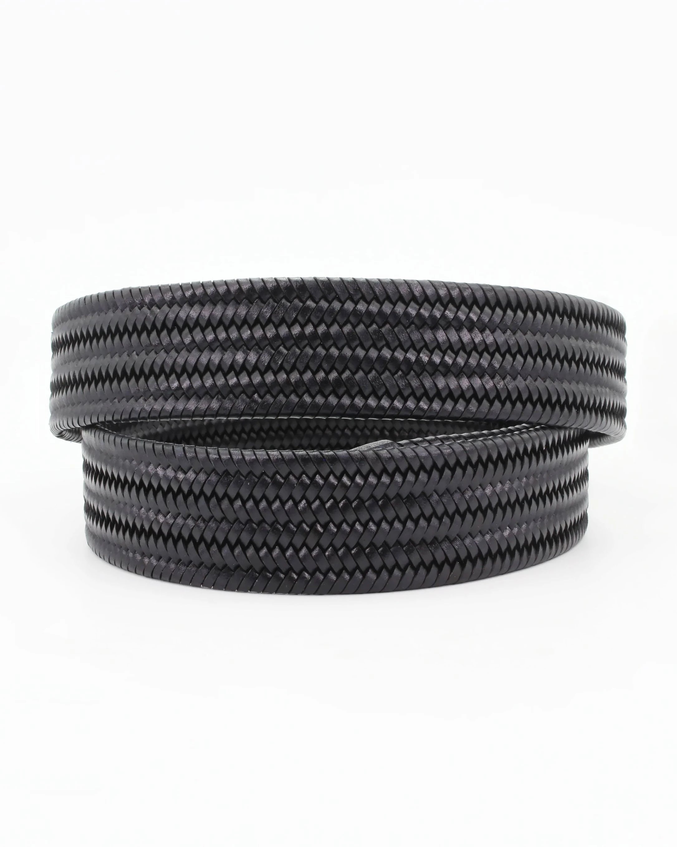 Shop our Italian-made Cuoieria Fiorentina woven leather belt in blu (C10DGEL00G000) or browse our range of Italian belts for men & women in-store at Aliverti Cape Town, or shop online.   We deliver in South Africa & offer multiple payment plans as well as accept multiple safe & secure payment methods.