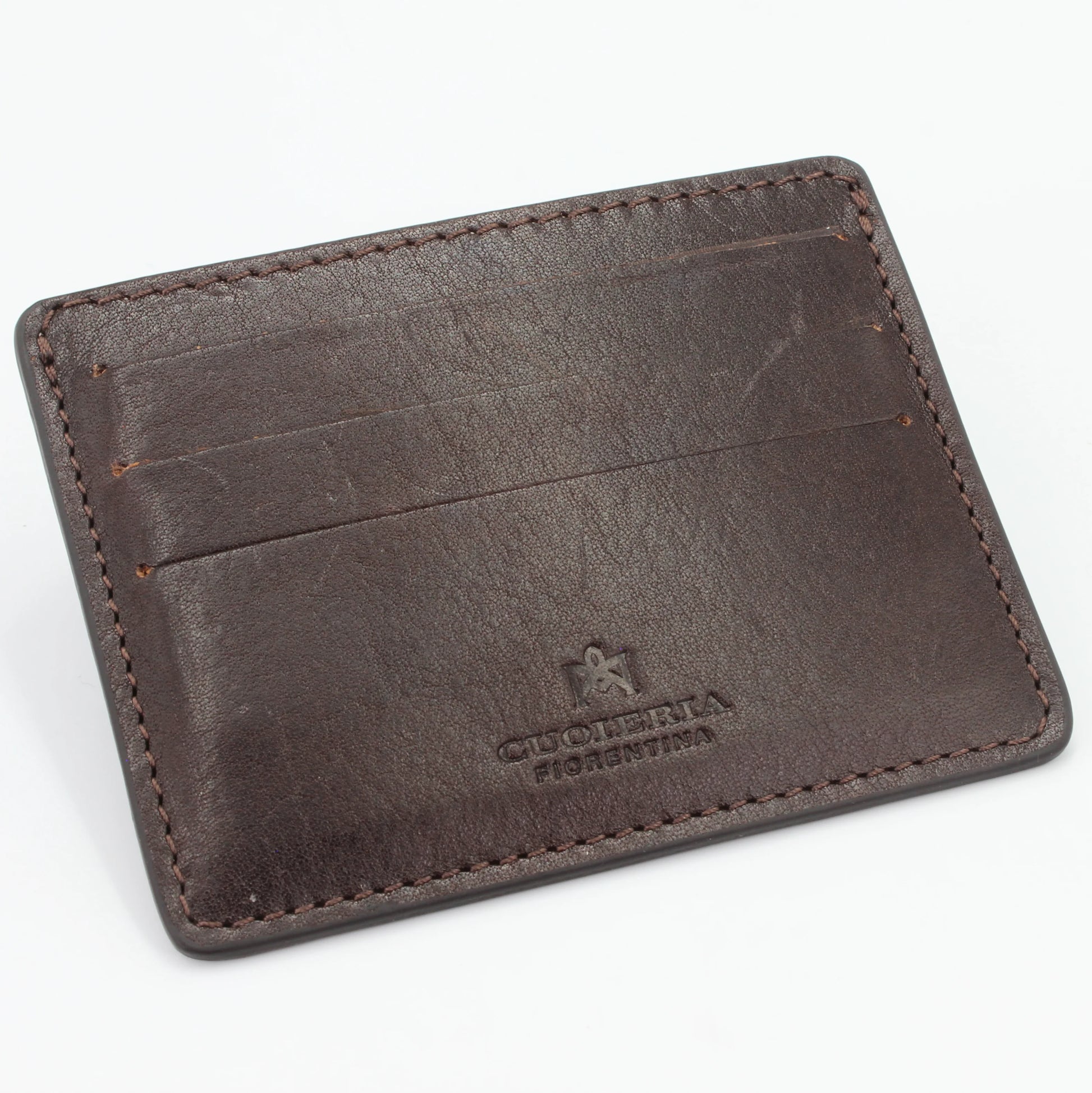 Shop our Italian-made Cuoieria Fiorentina Italian leather card holder in testa di moro (P000000012735) or browse our range of Italian wallets and purses for men & women in-store at Aliverti Cape Town, or shop online.   We deliver in South Africa & offer multiple payment plans as well as accept multiple safe & secure payment methods.
