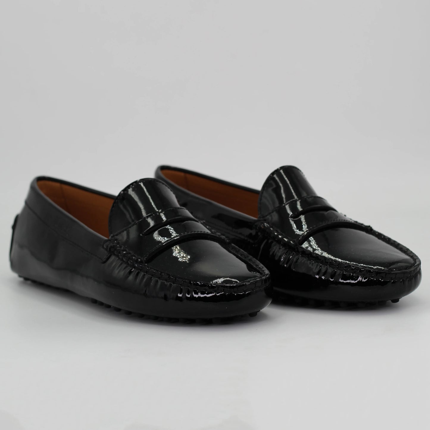 Shop Handmade Italian Leather moccasin in black (COND0402) or browse our range of hand-made Italian shoes in leather or suede in-store at Aliverti Cape Town, or shop online. We deliver in South Africa & offer multiple payment plans as well as accept multiple safe & secure payment methods.