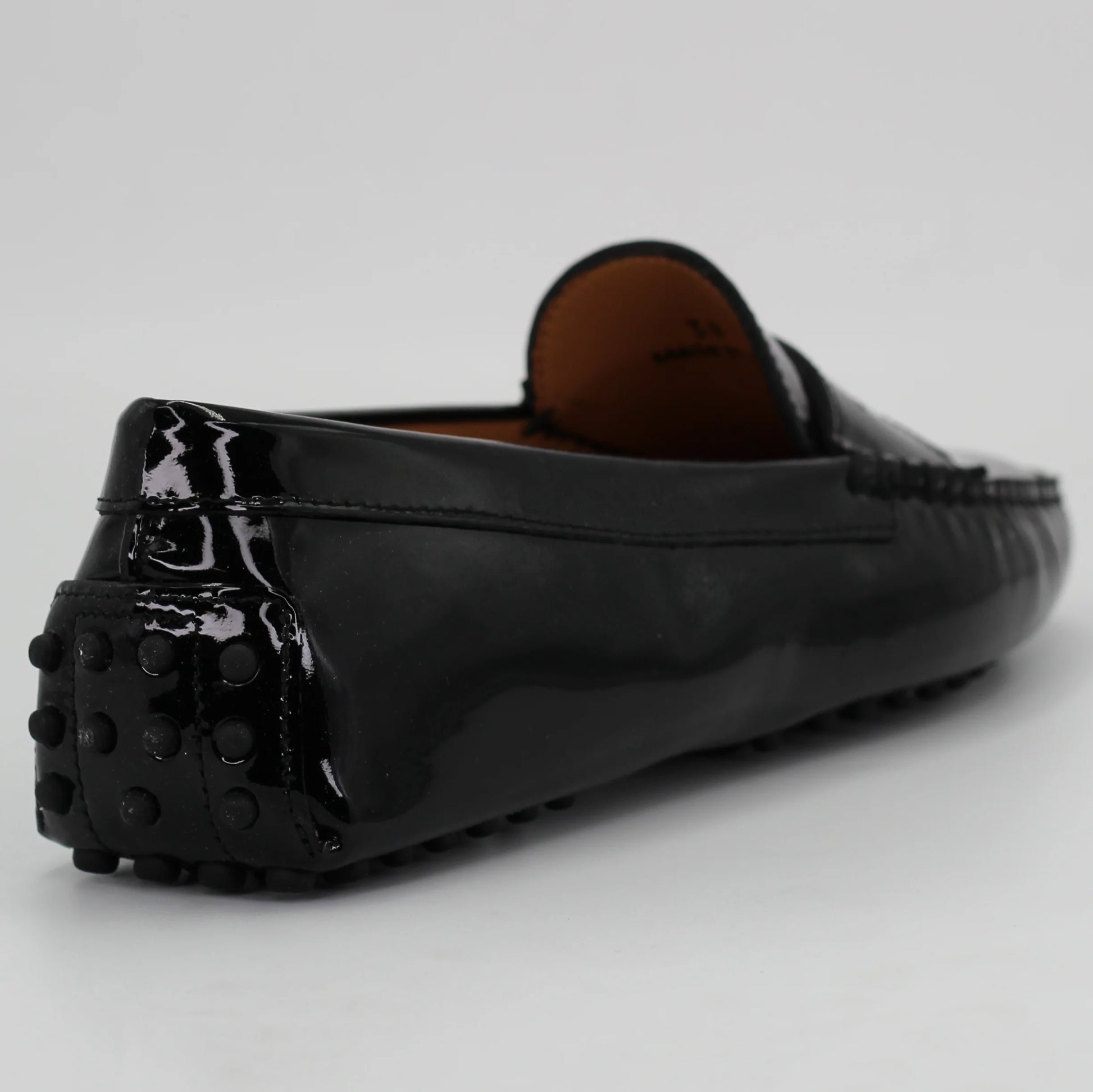 Shop Handmade Italian Leather moccasin in black (COND0402) or browse our range of hand-made Italian shoes in leather or suede in-store at Aliverti Cape Town, or shop online. We deliver in South Africa & offer multiple payment plans as well as accept multiple safe & secure payment methods.