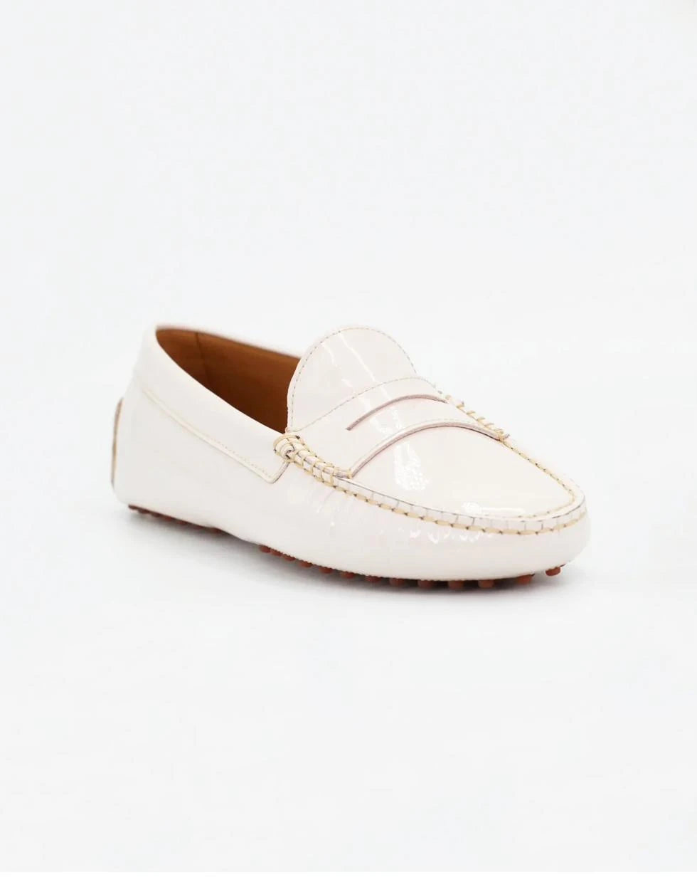 Shop Handmade Italian Leather moccasin in nude (COND040002) or browse our range of hand-made Italian shoes in leather or suede in-store at Aliverti Cape Town, or shop online. We deliver in South Africa & offer multiple payment plans as well as accept multiple safe & secure payment methods.