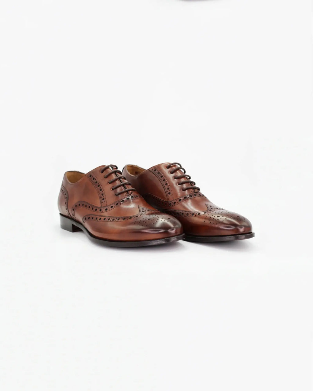 Shop Handmade Italian Leather Oxford brogue in brandy (BRU11911) or browse our range of hand-made Italian shoes in leather or suede in-store at Aliverti Cape Town, or shop online. We deliver in South Africa & offer multiple payment plans as well as accept multiple safe & secure payment methods.
