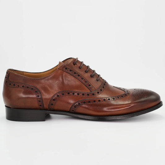 Shop Handmade Italian Leather derby brogue in brandy (BRU11911) or browse our range of hand-made Italian shoes in leather or suede in-store at Aliverti Cape Town, or shop online. We deliver in South Africa & offer multiple payment plans as well as accept multiple safe & secure payment methods.