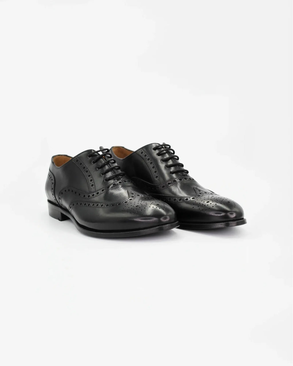 Shop Handmade Italian Leather derby brogue in nero (BRU11911) or browse our range of hand-made Italian shoes in leather or suede in-store at Aliverti Cape Town, or shop online. We deliver in South Africa & offer multiple payment plans as well as accept multiple safe & secure payment methods.