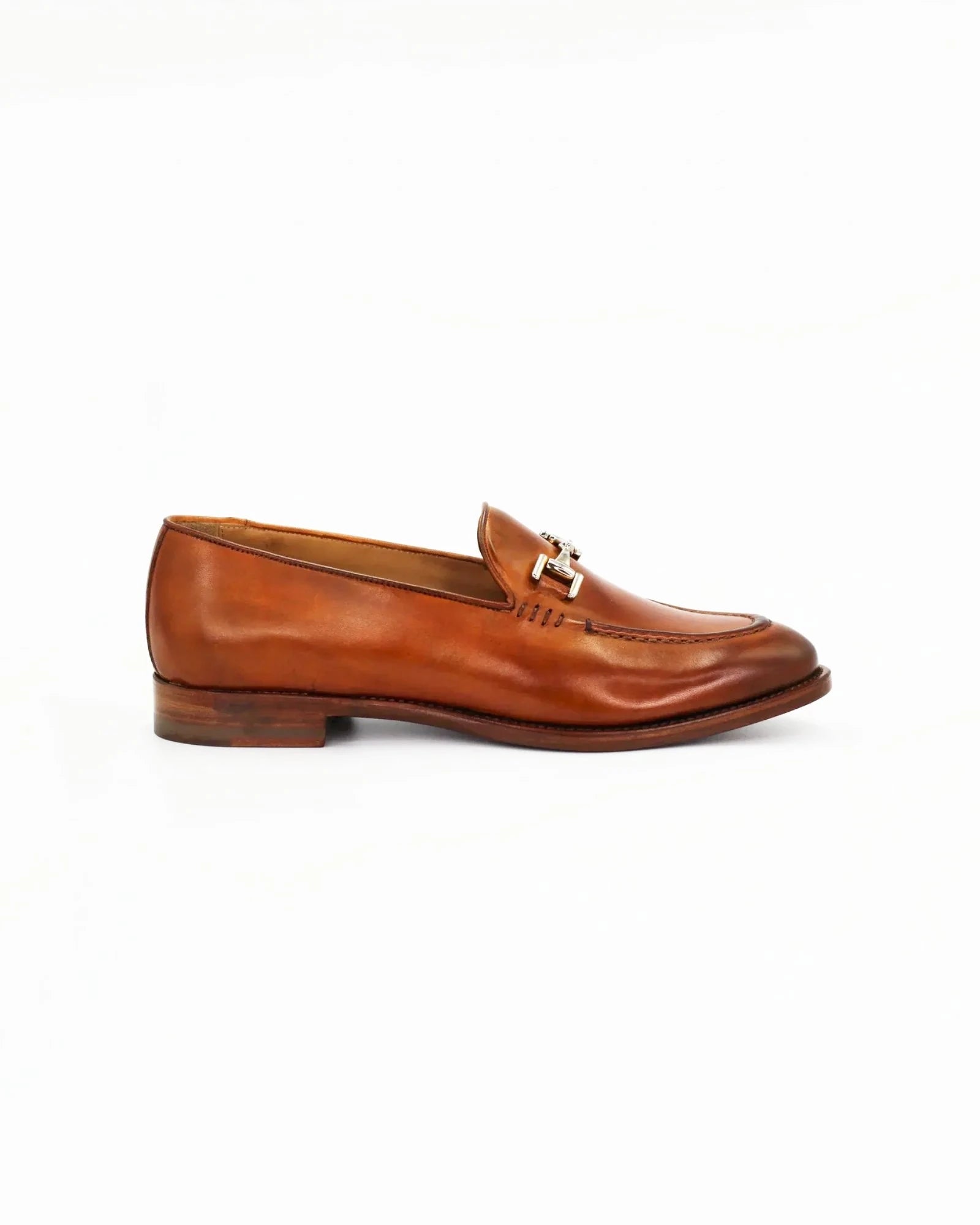 Shop Handmade Italian Moccasin in Brown (9426E20) or browse our range of hand-made Italian footwear for women in leather or suede in-store at Aliverti Durban or Cape Town, or shop online. We deliver in South Africa & offer multiple payment plans as well as accept multiple safe & secure payment methods.