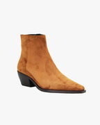 Shop Handmade Italian Leather ankle boot in sigaro (KIRA3) or browse our range of hand-made Italian shoes in leather or suede in-store at Aliverti Cape Town, or shop online. We deliver in South Africa & offer multiple payment plans as well as accept multiple safe & secure payment methods.