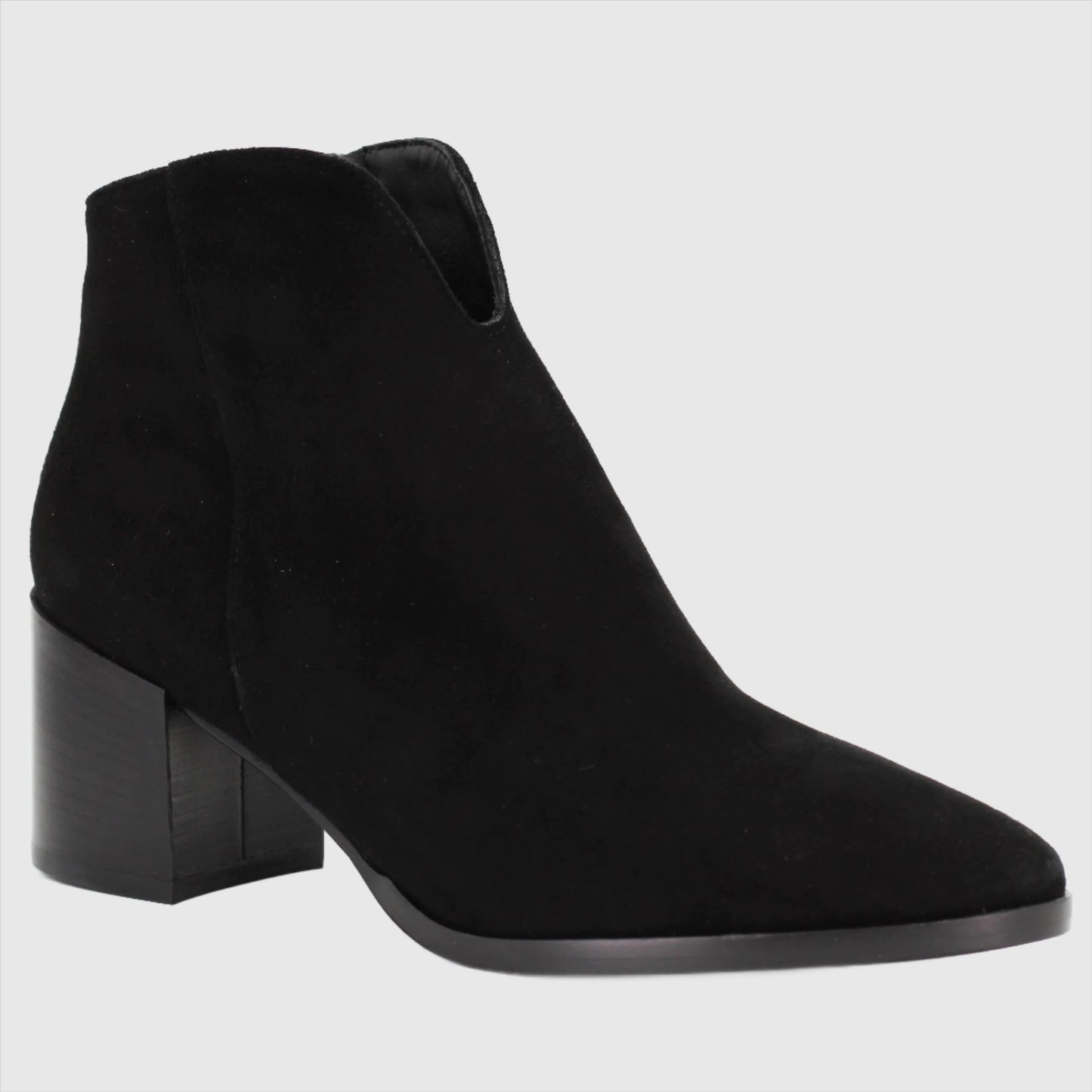 Shop Handmade Italian Leather suede ankle boot in nero (GIOIA7) or browse our range of hand-made Italian shoes in leather or suede in-store at Aliverti Cape Town, or shop online. We deliver in South Africa & offer multiple payment plans as well as accept multiple safe & secure payment methods.