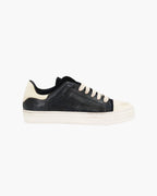 Shop Handmade Italian Leather Sneaker in Blue (GRD700/1) or browse our range of hand-made Italian shoes in leather or suede in-store at Aliverti Cape Town, or shop online. We deliver in South Africa & offer multiple payment plans as well as accept multiple safe & secure payment methods.