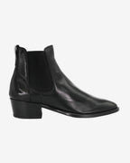 Shop Handmade Italian Leather Chelsea Boot in Nero (BRD9411) or browse our range of hand-made Italian shoes in leather or suede in-store at Aliverti Cape Town, or shop online. We deliver in South Africa & offer multiple payment plans as well as accept multiple safe & secure payment methods.