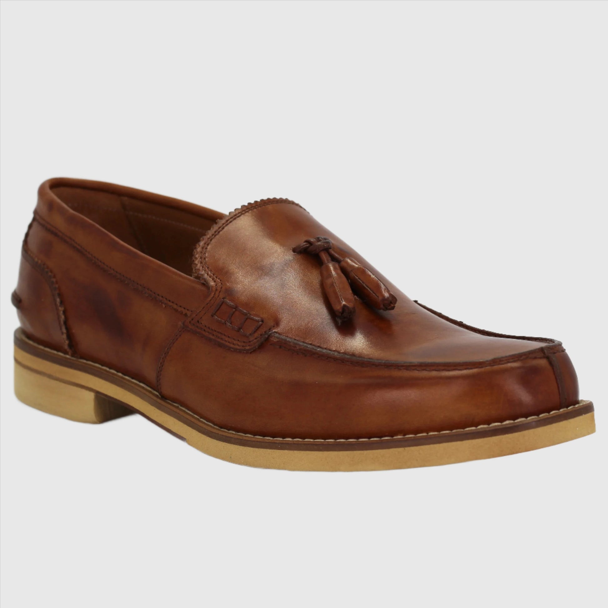 Shop Handmade Italian Leather Moccasin with Tassel in Cuoio (GRD302/B) or browse our range of hand-made Italian shoes in leather or suede in-store at Aliverti Cape Town, or shop online. We deliver in South Africa & offer multiple payment plans as well as accept multiple safe & secure payment methods.