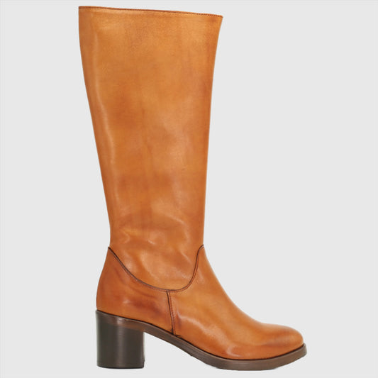 Shop Handmade Italian Leather equestrian boot in tabacco (GC2599) or browse our range of hand-made Italian shoes in leather or suede in-store at Aliverti Cape Town, or shop online. We deliver in South Africa & offer multiple payment plans as well as accept multiple safe & secure payment methods.