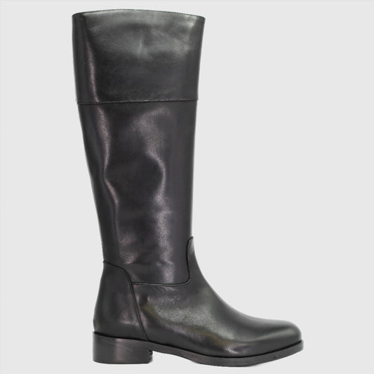 Shop Handmade Italian Leather equestrian boot in nero (GC5904) or browse our range of hand-made Italian shoes in leather or suede in-store at Aliverti Cape Town, or shop online. We deliver in South Africa & offer multiple payment plans as well as accept multiple safe & secure payment methods.
