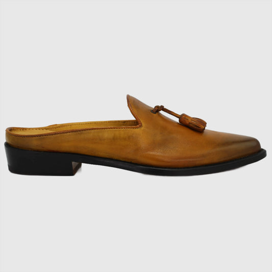 Shop Handmade Italian Leather Slip-On Leather Moccasin in Giallo (BRD9414) or browse our range of hand-made Italian shoes in leather or suede in-store at Aliverti Cape Town, or shop online. We deliver in South Africa & offer multiple payment plans as well as accept multiple safe & secure payment methods.
