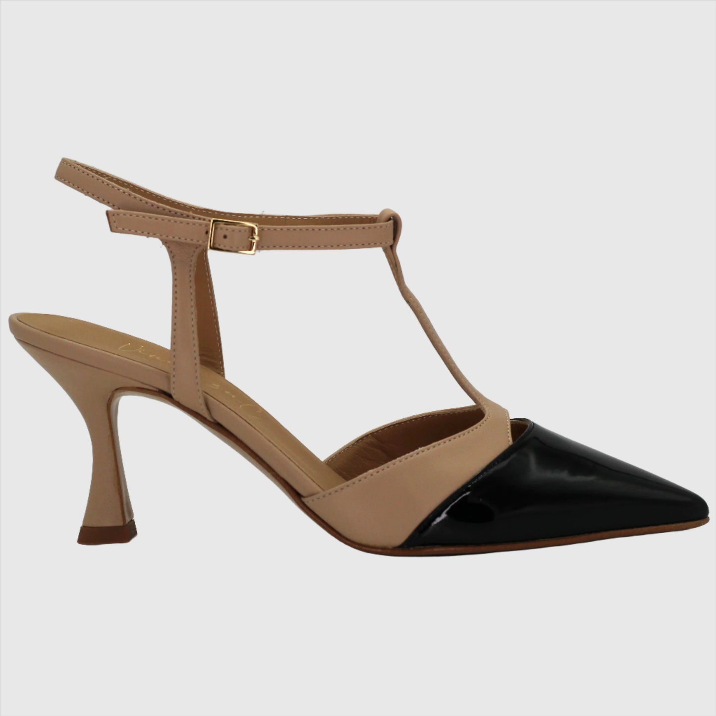 Shop Handmade Italian Leather Women's Mary Jane in Vernice Nero Two Tone (CRS167) or browse our range of hand-made Italian shoes in leather or suede in-store at Aliverti Cape Town, or shop online. We deliver in South Africa & offer multiple payment plans as well as accept multiple safe & secure payment methods.