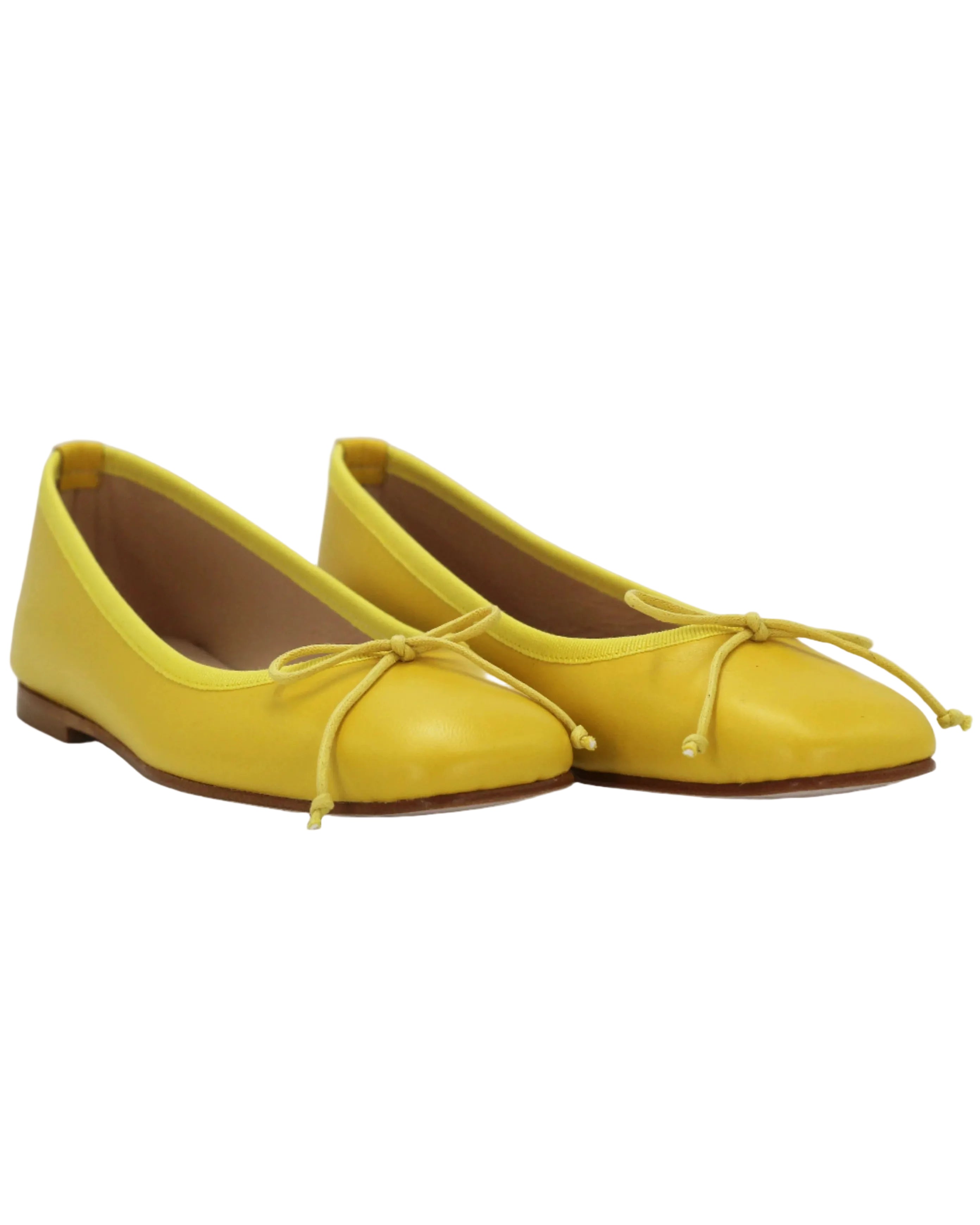 Shop Handmade Italian Leather Women's Ballerina Pump in Giallo (ESE485) or browse our range of hand-made Italian shoes in leather or suede in-store at Aliverti Cape Town, or shop online. We deliver in South Africa & offer multiple payment plans as well as accept multiple safe & secure payment methods.