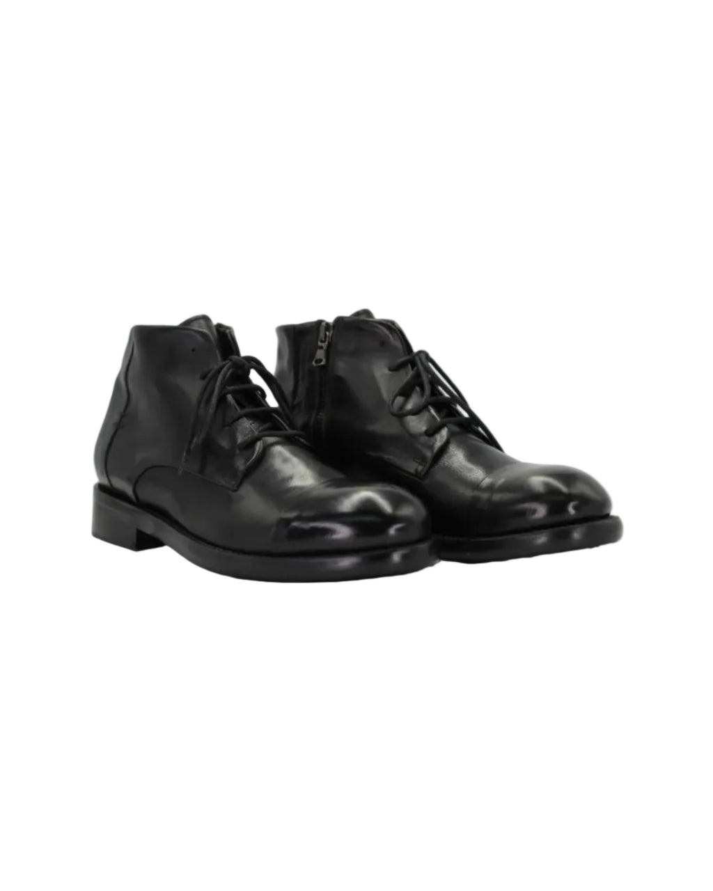 Shop Handmade Italian Leather Men's Lace-Up Ankle Boot in Nero (JPU36526/9) or browse our range of hand-made Italian shoes in leather or suede in-store at Aliverti Cape Town, or shop online. We deliver in South Africa & offer multiple payment plans as well as accept multiple safe & secure payment methods.