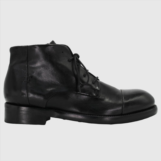 Shop Handmade Italian Leather Men's Lace-Up Ankle Boot in Nero (JPU36526/9) or browse our range of hand-made Italian shoes in leather or suede in-store at Aliverti Cape Town, or shop online. We deliver in South Africa & offer multiple payment plans as well as accept multiple safe & secure payment methods.