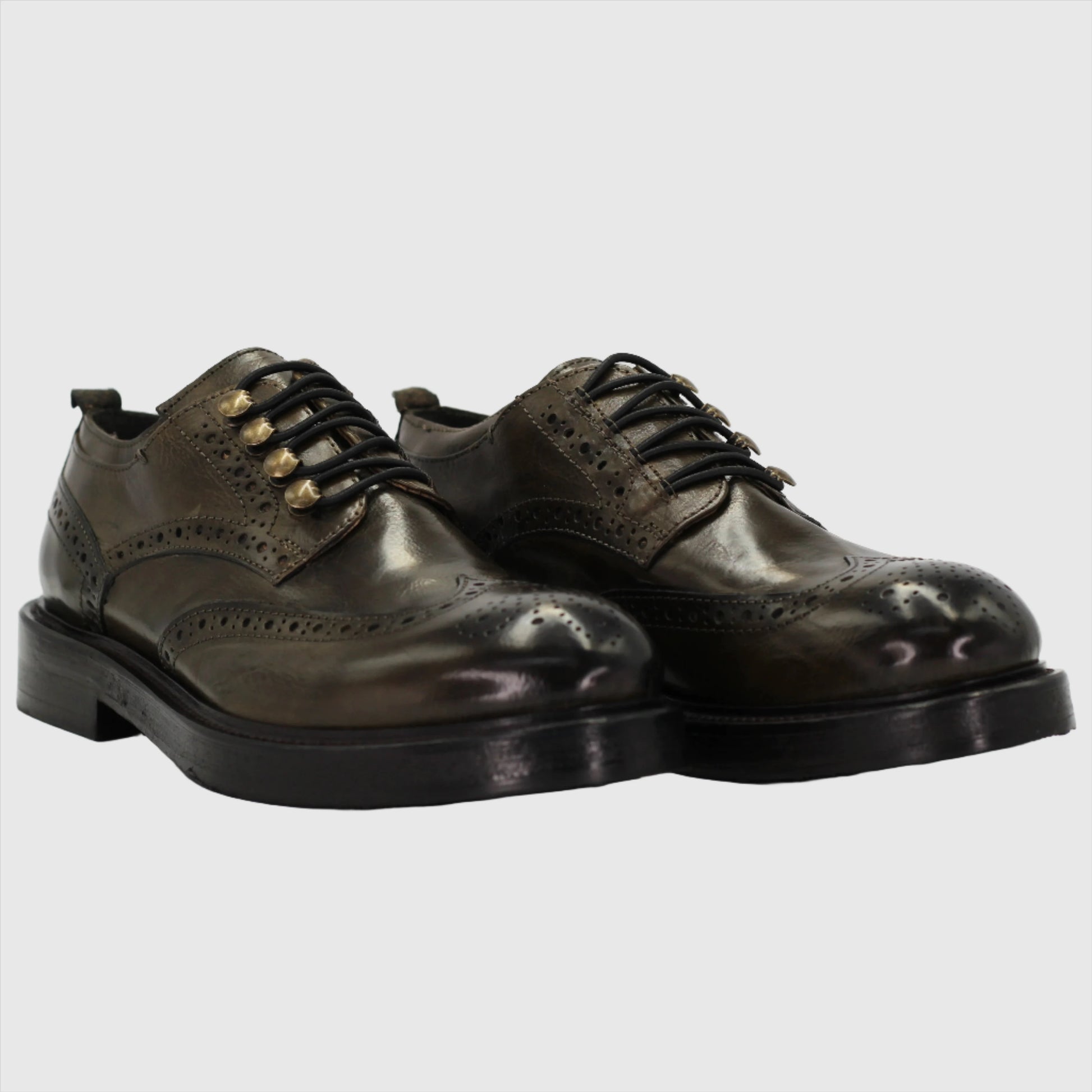 Shop Handmade Italian Leather Women's Oxford Brogue in Verde (JPD37907/1) or browse our range of hand-made Italian shoes in leather or suede in-store at Aliverti Cape Town, or shop online. We deliver in South Africa & offer multiple payment plans as well as accept multiple safe & secure payment methods.