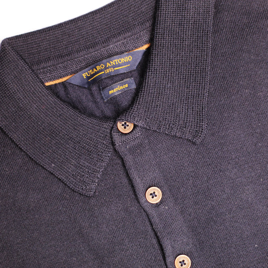 Shop Fusaro Antonio men's long sleeve Italian polo in navy (MA23073) or browse our range of men's Italian clothing and shoes in leather in-store at Aliverti Cape Town, or shop online. We deliver in South Africa & offer multiple payment plans as well as accept multiple safe & secure payment methods.