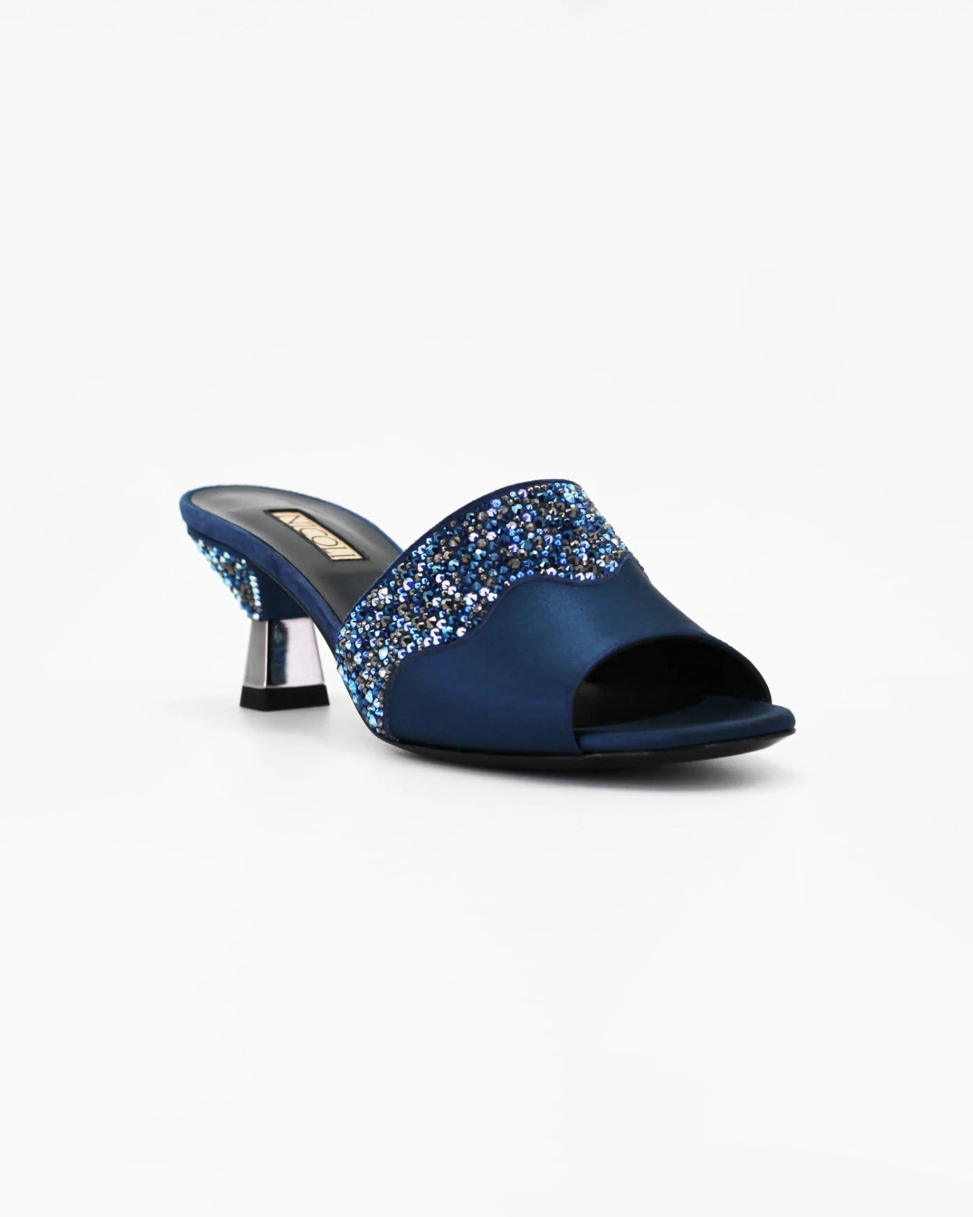 Shop Handmade Italian Leather Women's kitten heel (ELHAIMA) or browse our range of hand-made Italian shoes in leather or suede in-store at Aliverti Cape Town, or shop online. We deliver in South Africa & offer multiple payment plans as well as accept multiple safe & secure payment methods.