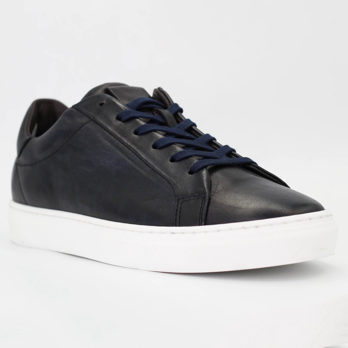 Shop Handmade Italian Leather Men's sneaker (CORU132) or browse our range of hand-made Italian shoes in leather or suede in-store at Aliverti Cape Town, or shop online. We deliver in South Africa & offer multiple payment plans as well as accept multiple safe & secure payment methods.