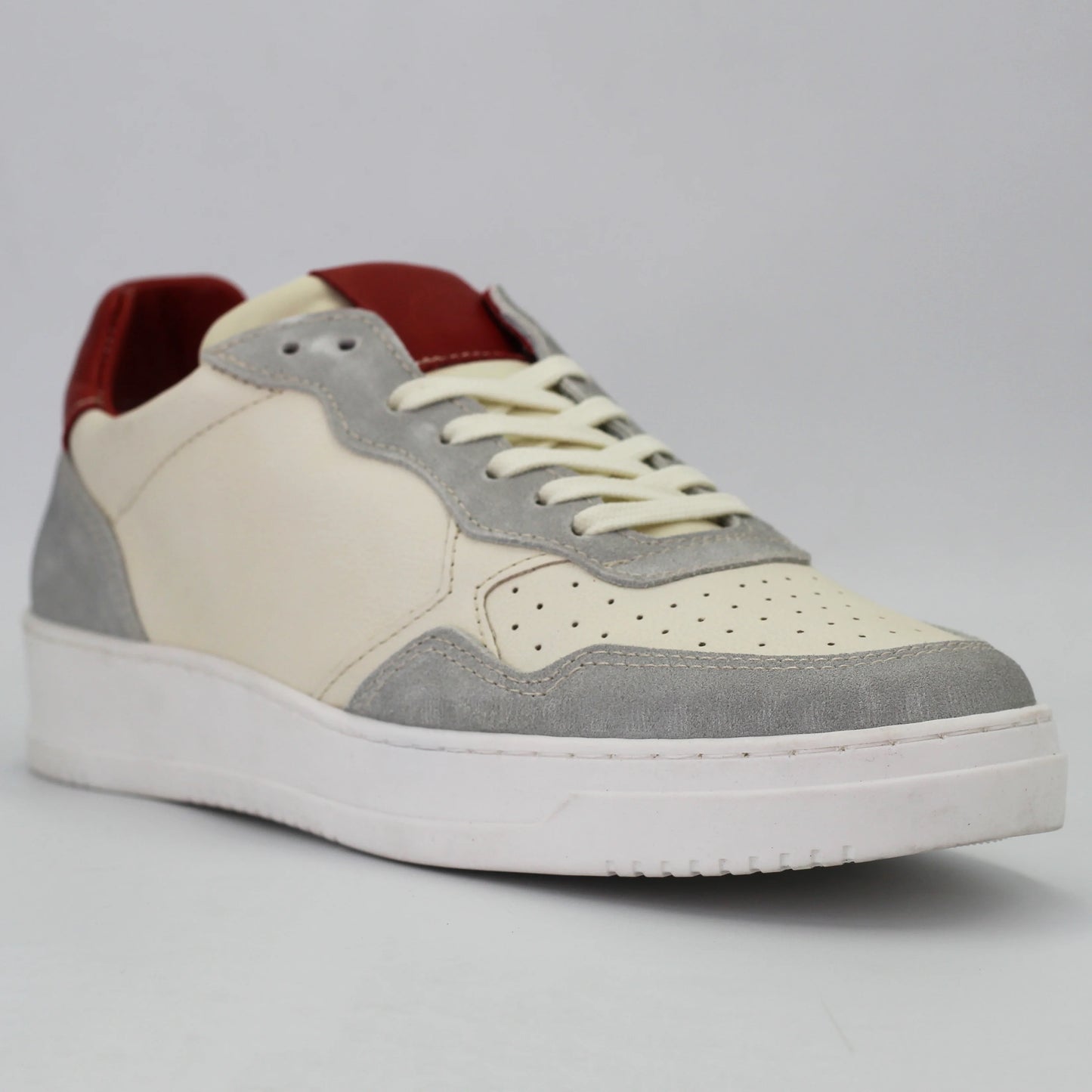 Shop Handmade Italian Leather Men's sneaker (07 Force) or browse our range of hand-made Italian shoes in leather or suede in-store at Aliverti Cape Town, or shop online. We deliver in South Africa & offer multiple payment plans as well as accept multiple safe & secure payment methods.