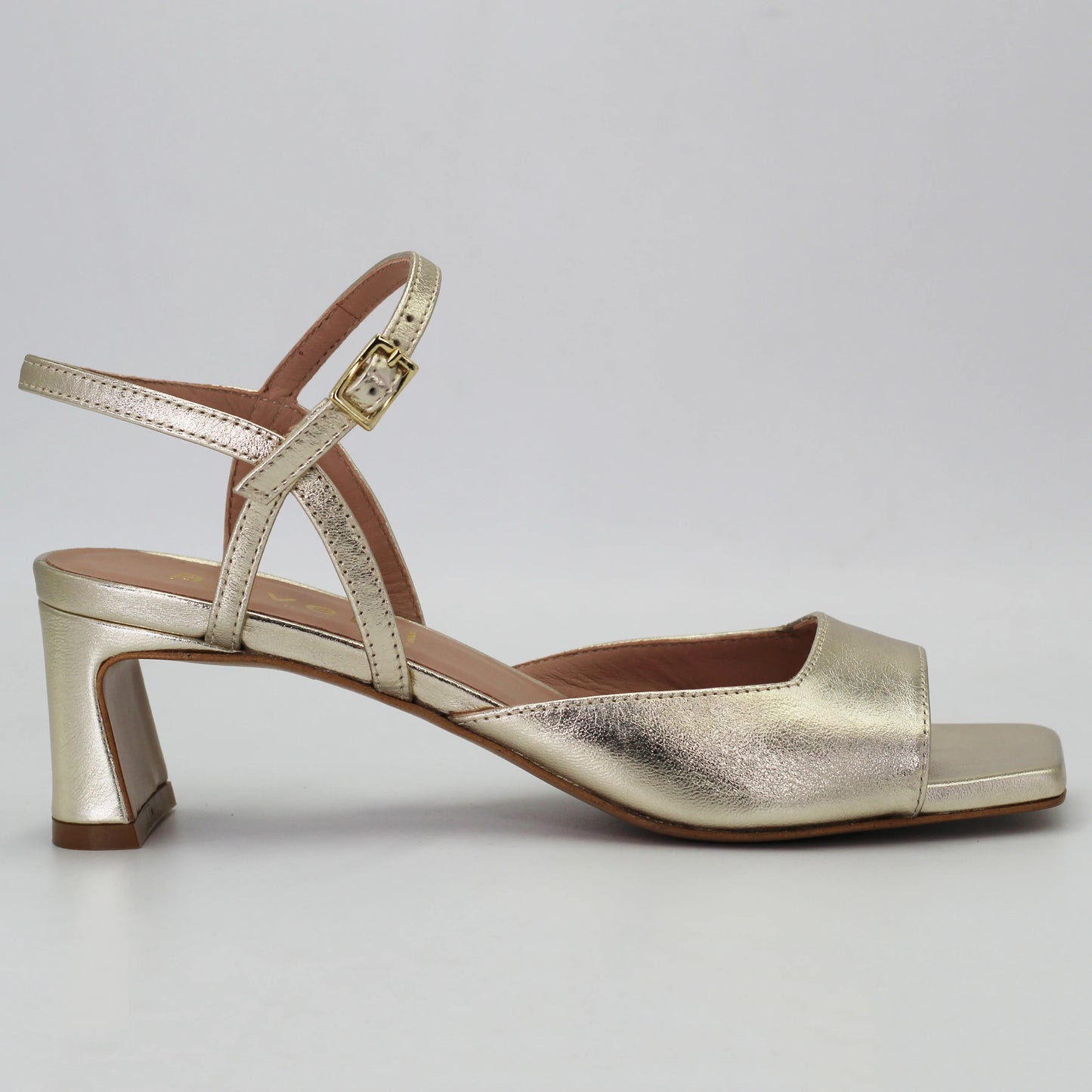 Shop Handmade Italian Leather Women's heel with ankle strap (Numa 1) or browse our range of hand-made Italian shoes in leather or suede in-store at Aliverti Cape Town, or shop online. We deliver in South Africa & offer multiple payment plans as well as accept multiple safe & secure payment methods.