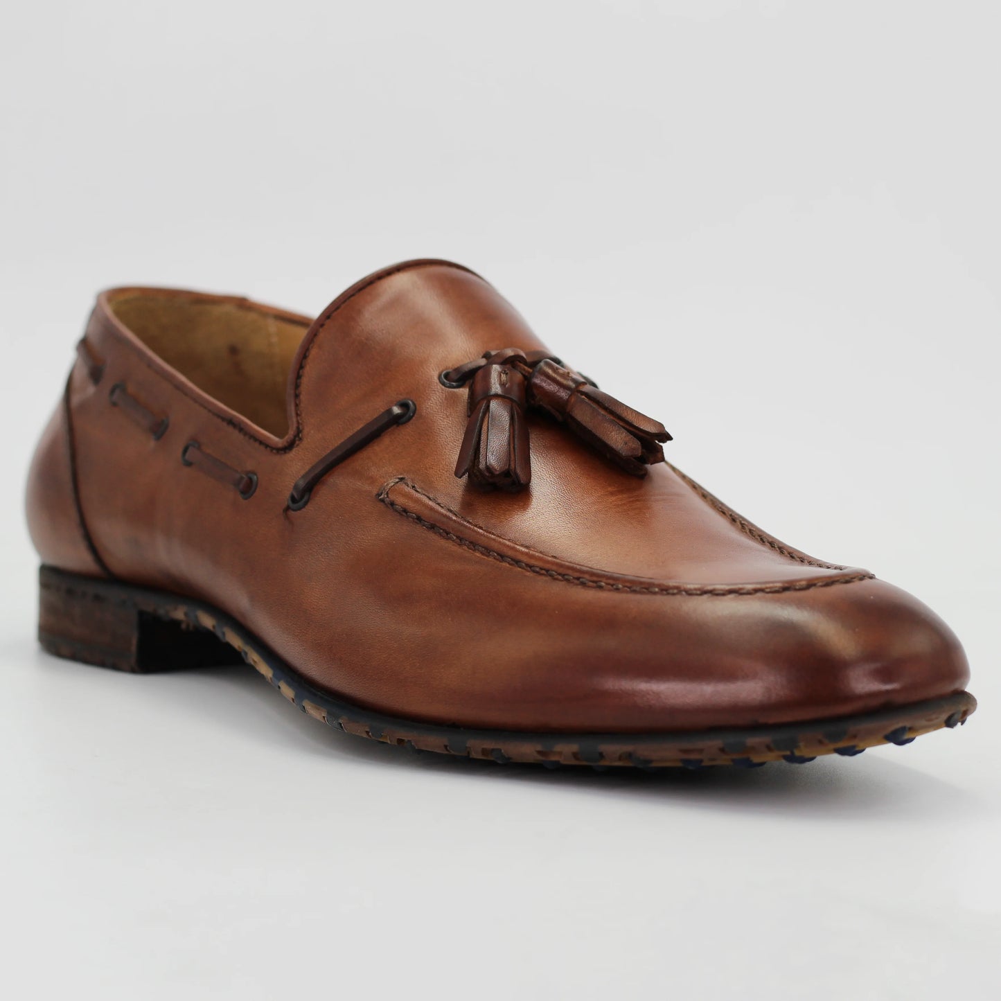 Shop Handmade Italian Leather tassel moccasin (BRU11246) or browse our range of hand-made Italian shoes in leather or suede in-store at Aliverti Cape Town, or shop online. We deliver in South Africa & offer multiple payment plans as well as accept multiple safe & secure payment methods.