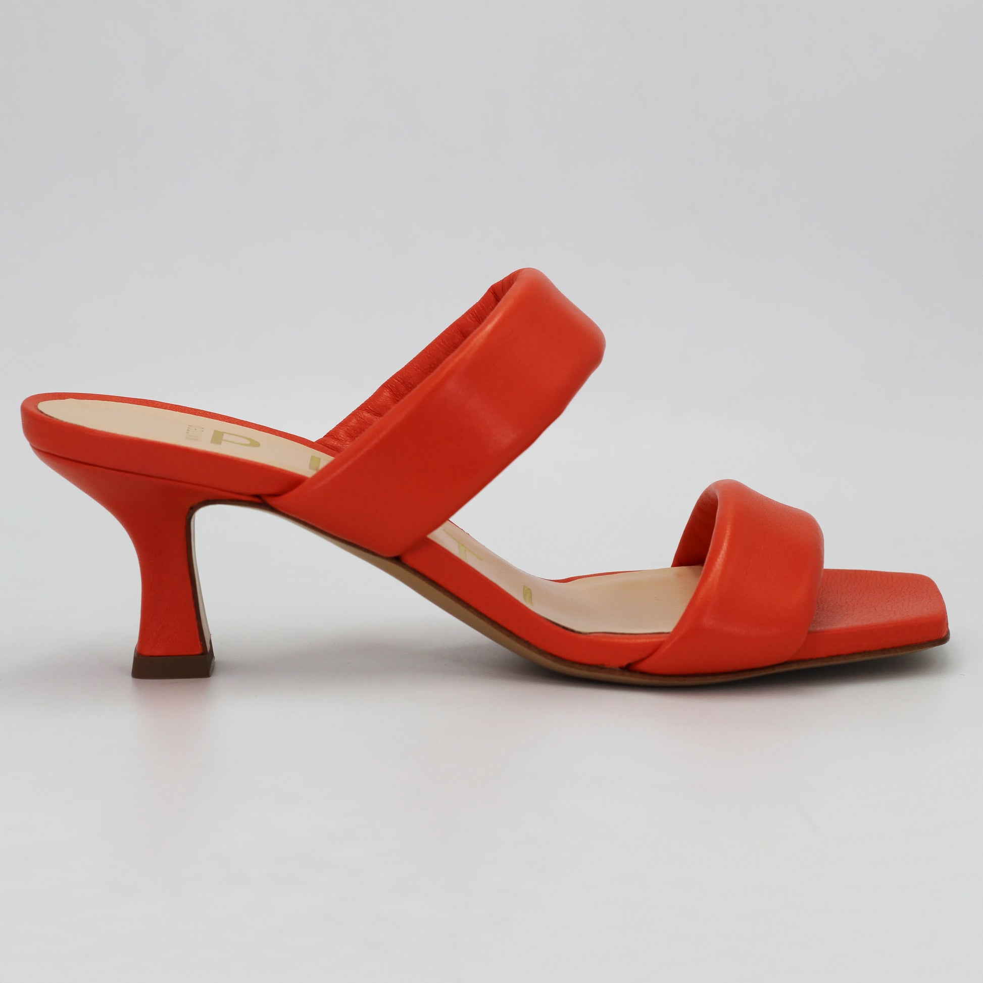 Shop Handmade Italian Leather Women's two strap heel (MP4501) or browse our range of hand-made Italian shoes in leather or suede in-store at Aliverti Cape Town, or shop online. We deliver in South Africa & offer multiple payment plans as well as accept multiple safe & secure payment methods.