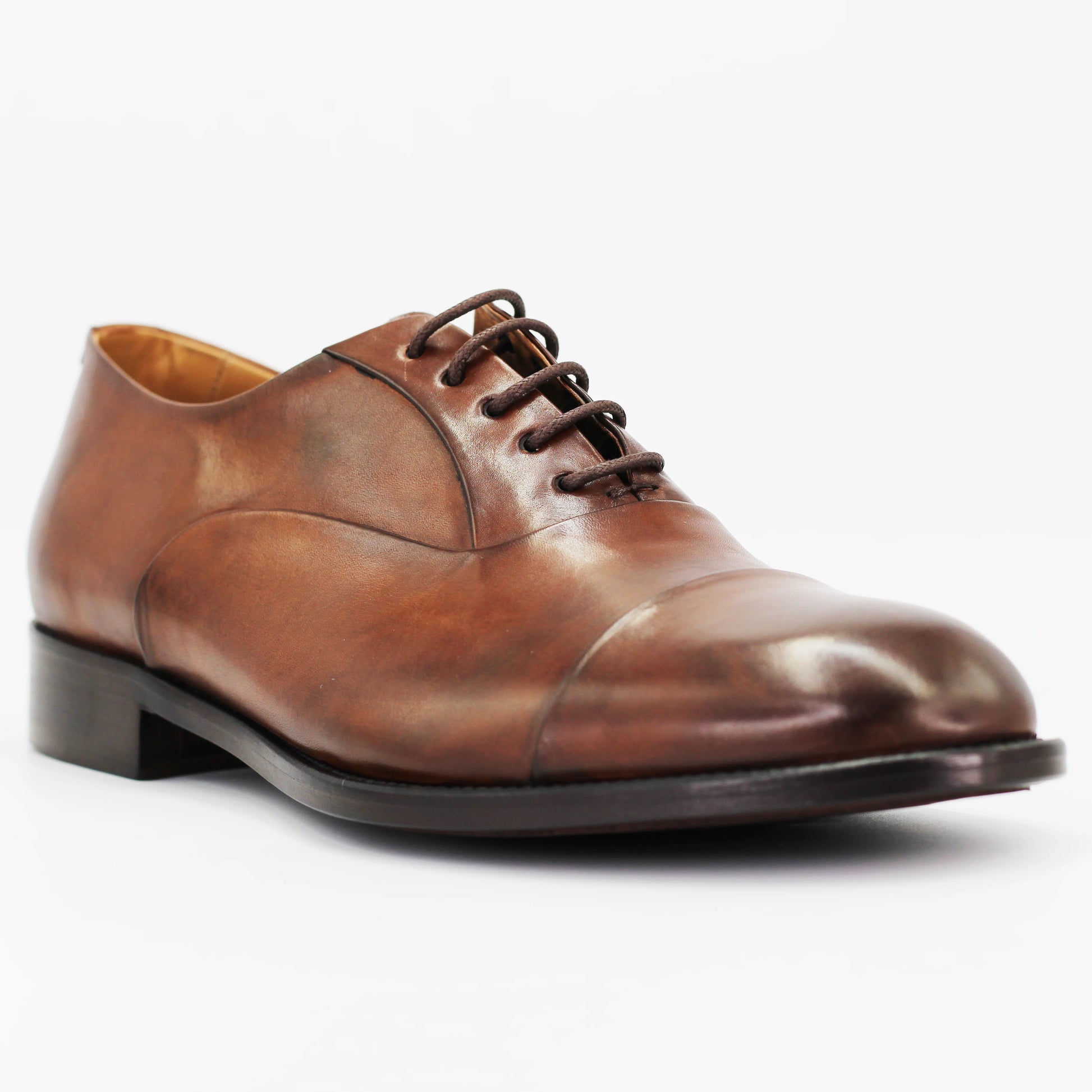 Shop Handmade Italian Leather men's oxford (BRU11278) or browse our range of hand-made Italian shoes in leather or suede in-store at Aliverti Cape Town, or shop online. We deliver in South Africa & offer multiple payment plans as well as accept multiple safe & secure payment methods.