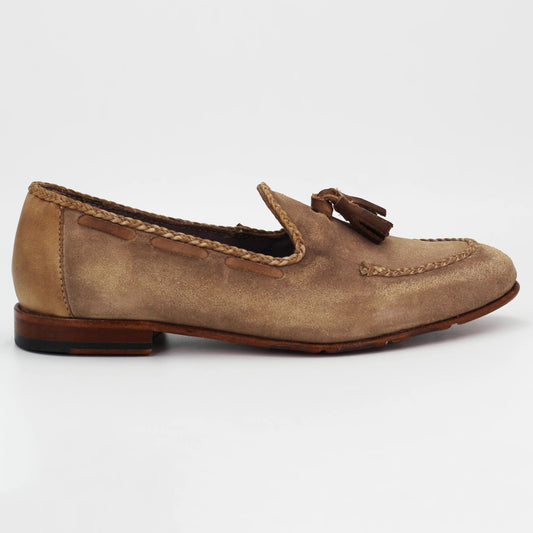 Shop Handmade Italian Leather Women's tassle moccasin (JPD6836/4) or browse our range of hand-made Italian shoes in leather or suede in-store at Aliverti Cape Town, or shop online. We deliver in South Africa & offer multiple payment plans as well as accept multiple safe & secure payment methods.