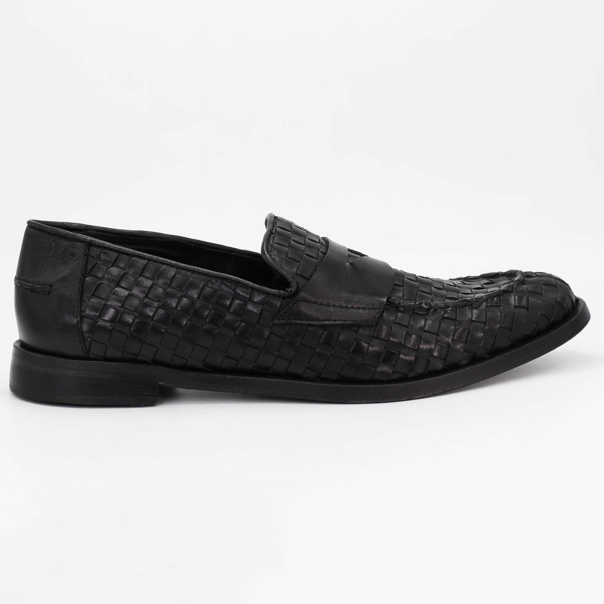 Shop Handmade Italian Leather Men's moccasin (JPU809/17) or browse our range of hand-made Italian shoes in leather or suede in-store at Aliverti Cape Town, or shop online. We deliver in South Africa & offer multiple payment plans as well as accept multiple safe & secure payment methods.