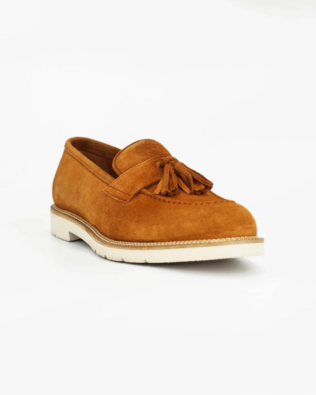 Shop men's moccasin in calf leather suede cuoio (GRU3606-4) or browse our range of men's Italian clothing and shoes in leather in-store at Aliverti Cape Town, or shop online. We deliver in South Africa & offer multiple payment plans as well as accept multiple safe & secure payment methods.