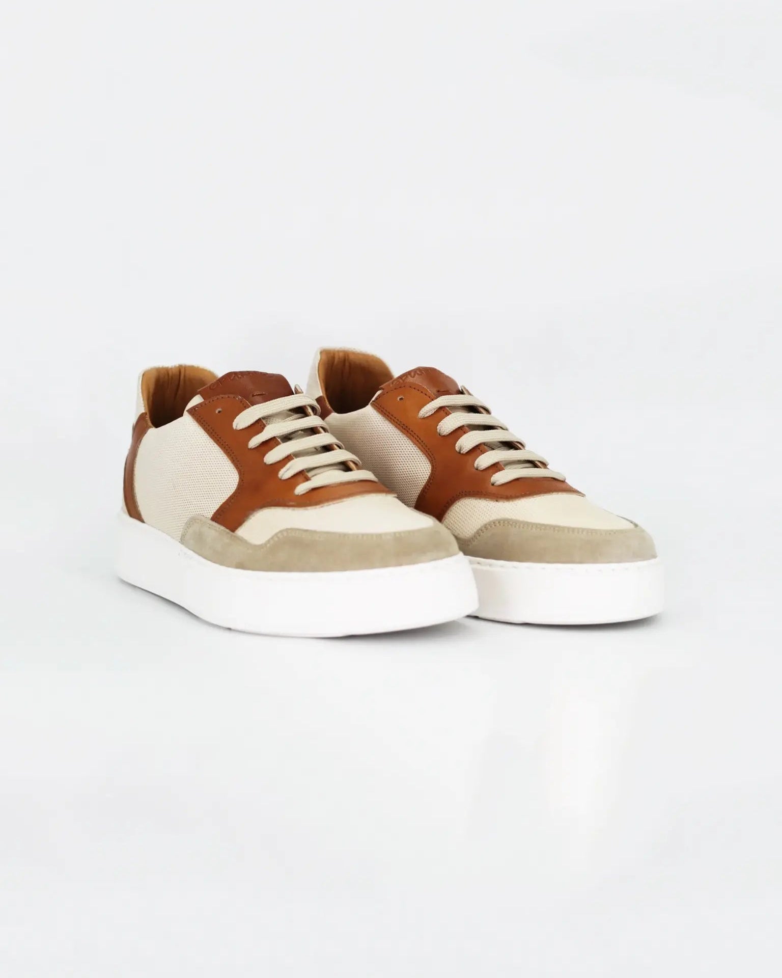 Shop men's sneaker in calf leather cuoio (GRUHEND-01 1932) or browse our range of men's Italian clothing and shoes in leather in-store at Aliverti Cape Town, or shop online. We deliver in South Africa & offer multiple payment plans as well as accept multiple safe & secure payment methods.