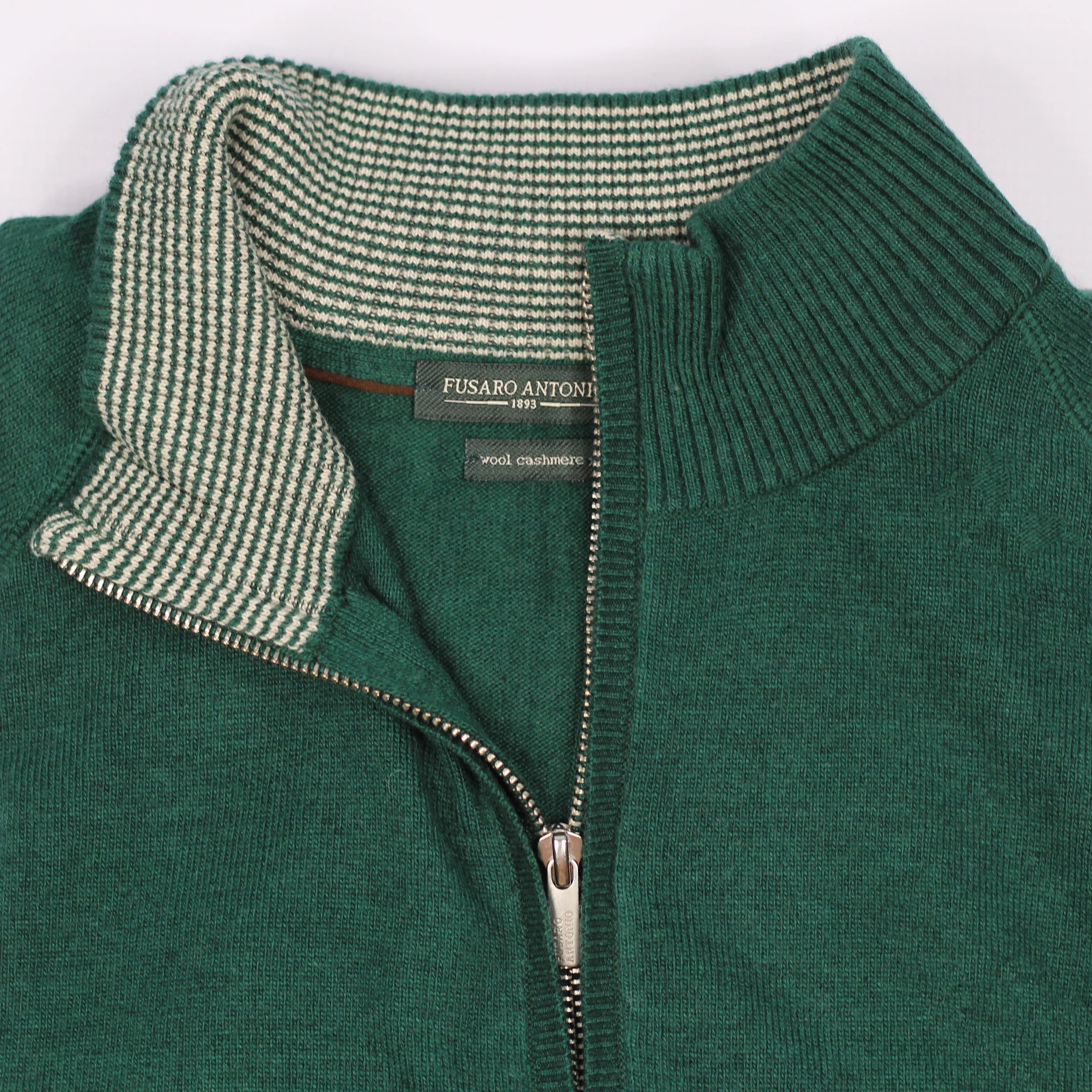 Shop Fusaro Antonio men's wool, cashmere zip up cardigan in verde (MA25002-008-05) or browse our range of men's Italian clothing and shoes in leather in-store at Aliverti Cape Town, or shop online. We deliver in South Africa & offer multiple payment plans as well as accept multiple safe & secure payment methods.