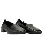 Shop Women's loafer in calf leather nero (DARIA18) or browse our range of men's Italian clothing and shoes in leather in-store at Aliverti Cape Town, or shop online. We deliver in South Africa & offer multiple payment plans as well as accept multiple safe & secure payment methods.