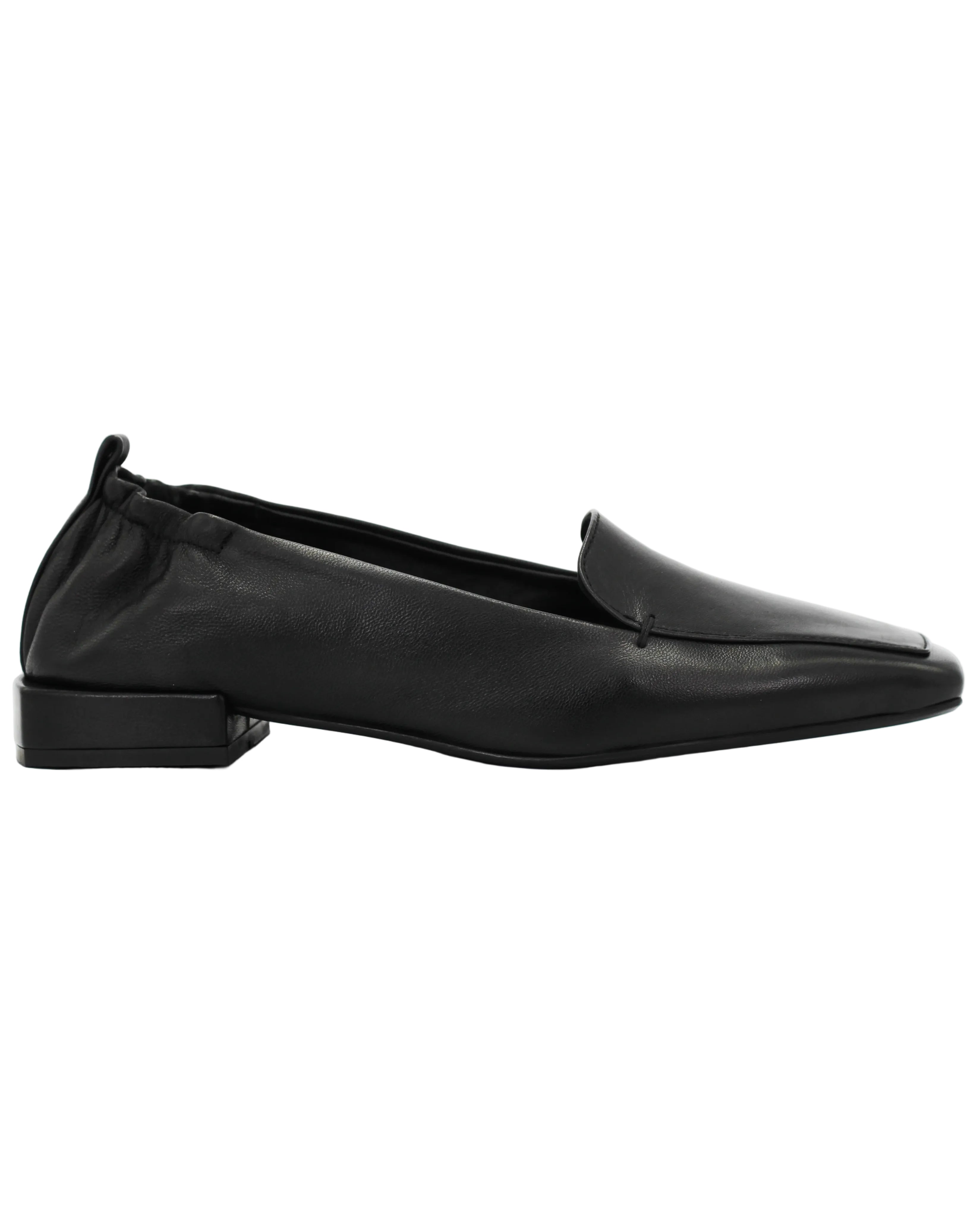 Shop Women's loafer in calf leather nero (DARIA18) or browse our range of men's Italian clothing and shoes in leather in-store at Aliverti Cape Town, or shop online. We deliver in South Africa & offer multiple payment plans as well as accept multiple safe & secure payment methods.