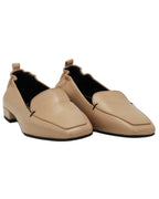 Shop Women's loafer in calf leather nude (DARIA18) or browse our range of men's Italian clothing and shoes in leather in-store at Aliverti Cape Town, or shop online. We deliver in South Africa & offer multiple payment plans as well as accept multiple safe & secure payment methods.