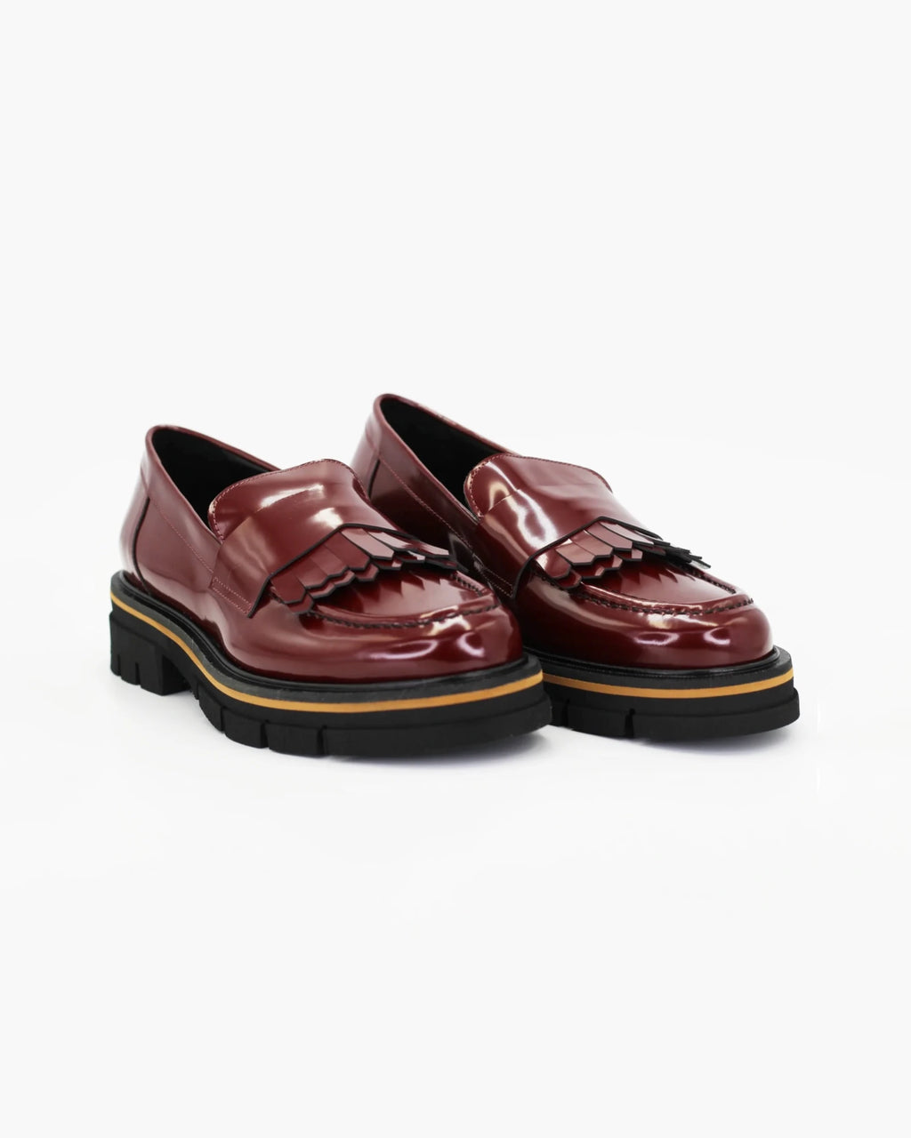 Shop Women's chunky loafer with fringe in calf leather bordo (MP3200) or browse our range of men's Italian clothing and shoes in leather in-store at Aliverti Cape Town, or shop online. We deliver in South Africa & offer multiple payment plans as well as accept multiple safe & secure payment methods.