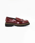 Shop Women's chunky loafer with fringe in calf leather bordo (MP3200) or browse our range of men's Italian clothing and shoes in leather in-store at Aliverti Cape Town, or shop online. We deliver in South Africa & offer multiple payment plans as well as accept multiple safe & secure payment methods.