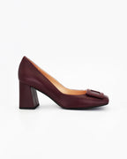 Shop Women's block heel in calf leather bordo (MP1710) or browse our range of men's Italian clothing and shoes in leather in-store at Aliverti Cape Town, or shop online. We deliver in South Africa & offer multiple payment plans as well as accept multiple safe & secure payment methods.