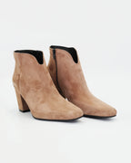 Shop Women's heeled ankle boot with square toe in calf leather suede taupe (roses4) or browse our range of men's Italian clothing and shoes in leather in-store at Aliverti Cape Town, or shop online. We deliver in South Africa & offer multiple payment plans as well as accept multiple safe & secure payment methods.