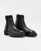 Shop Women's ankle boot in calf leather nero (CDM82) or browse our range of men's Italian clothing and shoes in leather in-store at Aliverti Cape Town, or shop online. We deliver in South Africa & offer multiple payment plans as well as accept multiple safe & secure payment methods.
