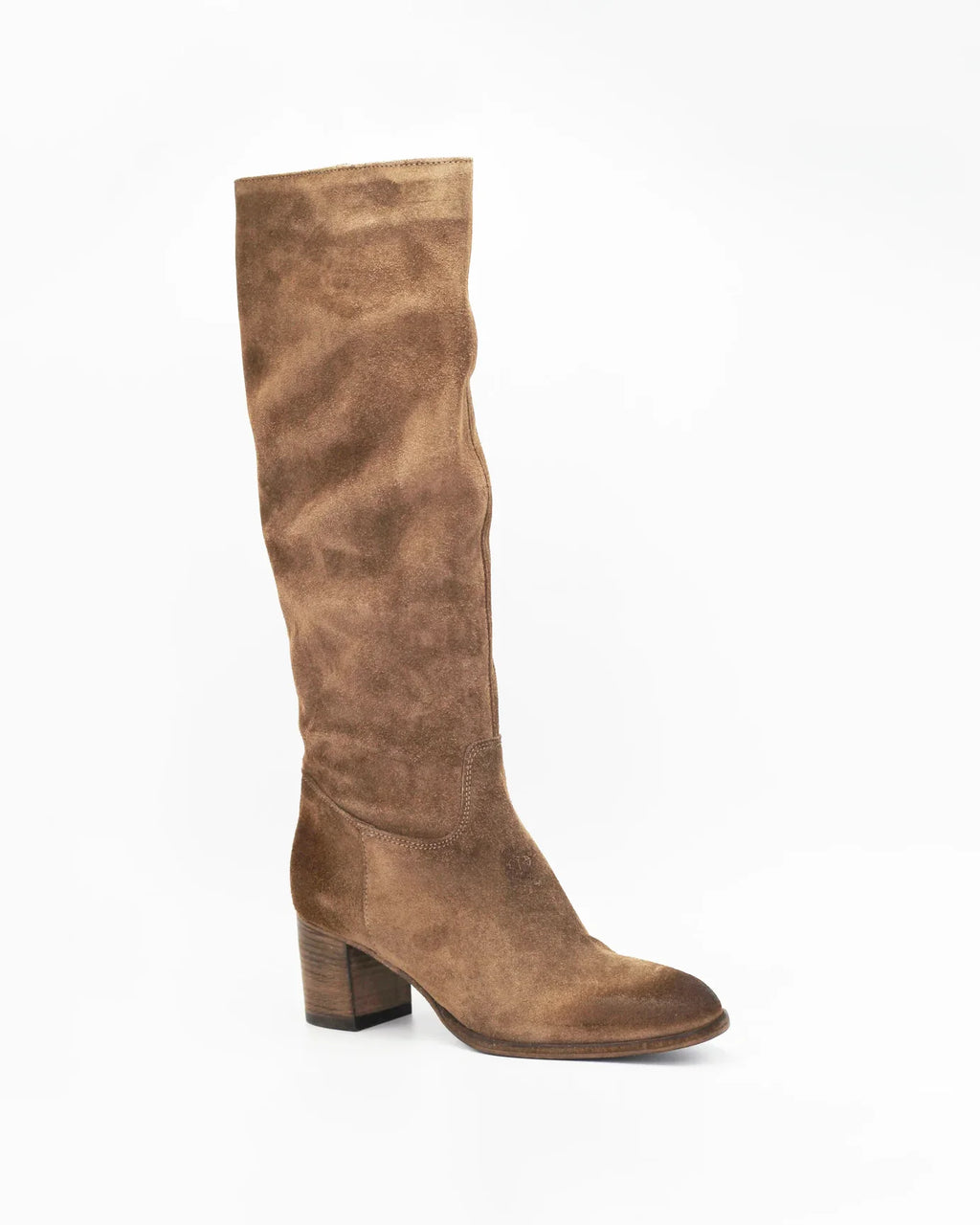 Shop Women's equestrian boot block heel in calf leather suede sigaro (GC5503) or browse our range of men's Italian clothing and shoes in leather in-store at Aliverti Cape Town, or shop online. We deliver in South Africa & offer multiple payment plans as well as accept multiple safe & secure payment methods.