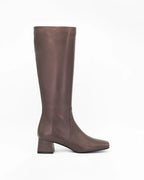 Shop Women's block heel long boot in calf leather taupe (ELIDE1) or browse our range of men's Italian clothing and shoes in leather in-store at Aliverti Cape Town, or shop online. We deliver in South Africa & offer multiple payment plans as well as accept multiple safe & secure payment methods.