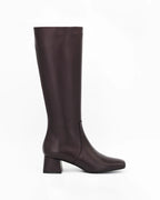 Shop Women's square toe long boot in calf leather bordeaux (ELIDE 1) or browse our range of men's Italian clothing and shoes in leather in-store at Aliverti Cape Town, or shop online. We deliver in South Africa & offer multiple payment plans as well as accept multiple safe & secure payment methods.