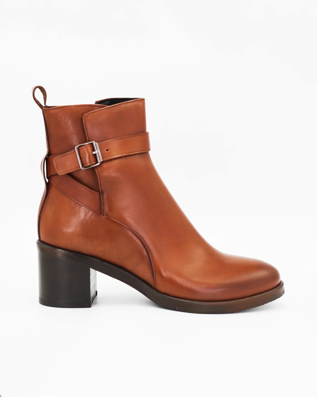 Shop Women's heeled ankle boot in calf leather cuoio (GC2560) or browse our range of men's Italian clothing and shoes in leather in-store at Aliverti Cape Town, or shop online. We deliver in South Africa & offer multiple payment plans as well as accept multiple safe & secure payment methods.