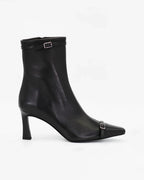 Shop Women's heeled ankle boot with buckles in calf leather nero (ALBA20) or browse our range of men's Italian clothing and shoes in leather in-store at Aliverti Cape Town, or shop online. We deliver in South Africa & offer multiple payment plans as well as accept multiple safe & secure payment methods.