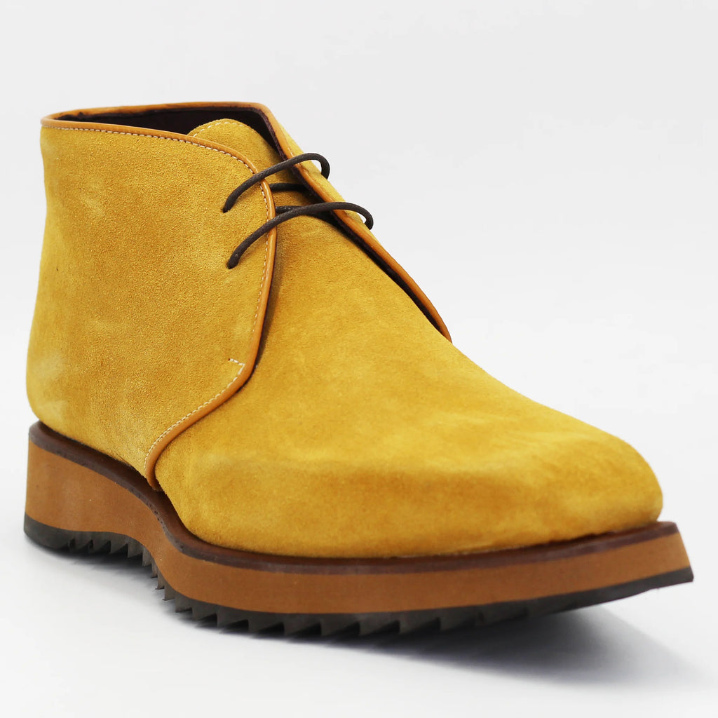 Shop Men's square toe chukka boot in calf leather suede yellow (D471) or browse our range of men's Italian clothing and shoes in leather in-store at Aliverti Cape Town, or shop online. We deliver in South Africa & offer multiple payment plans as well as accept multiple safe & secure payment methods.